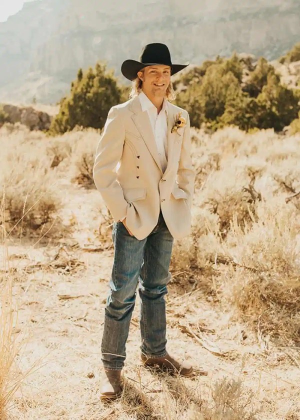 Cowboy wedding attire