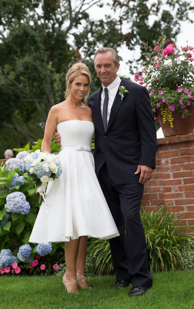 Cheryl Hines on her wedding day with husband Robert F. Kennedy Jr.