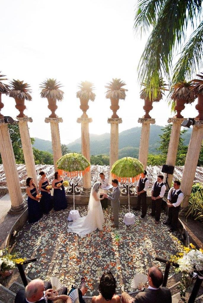 Wedding at Villa Caletas' Amphitheater