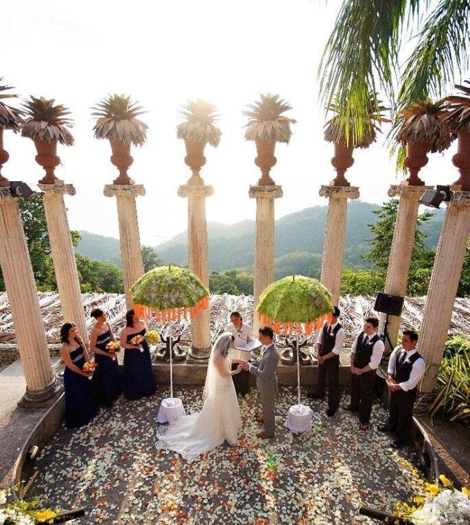 Wedding at Villa Caletas' Amphitheater
