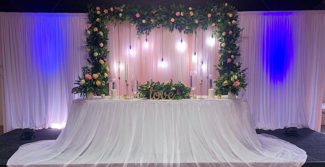 Chiffon tulle table cover with backdrop