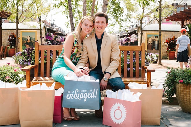 10 Adorable Ideas for Summer Engagement Sessions, photo by Jessica Christie Photography || see more at blog.nearlynewlywed.com