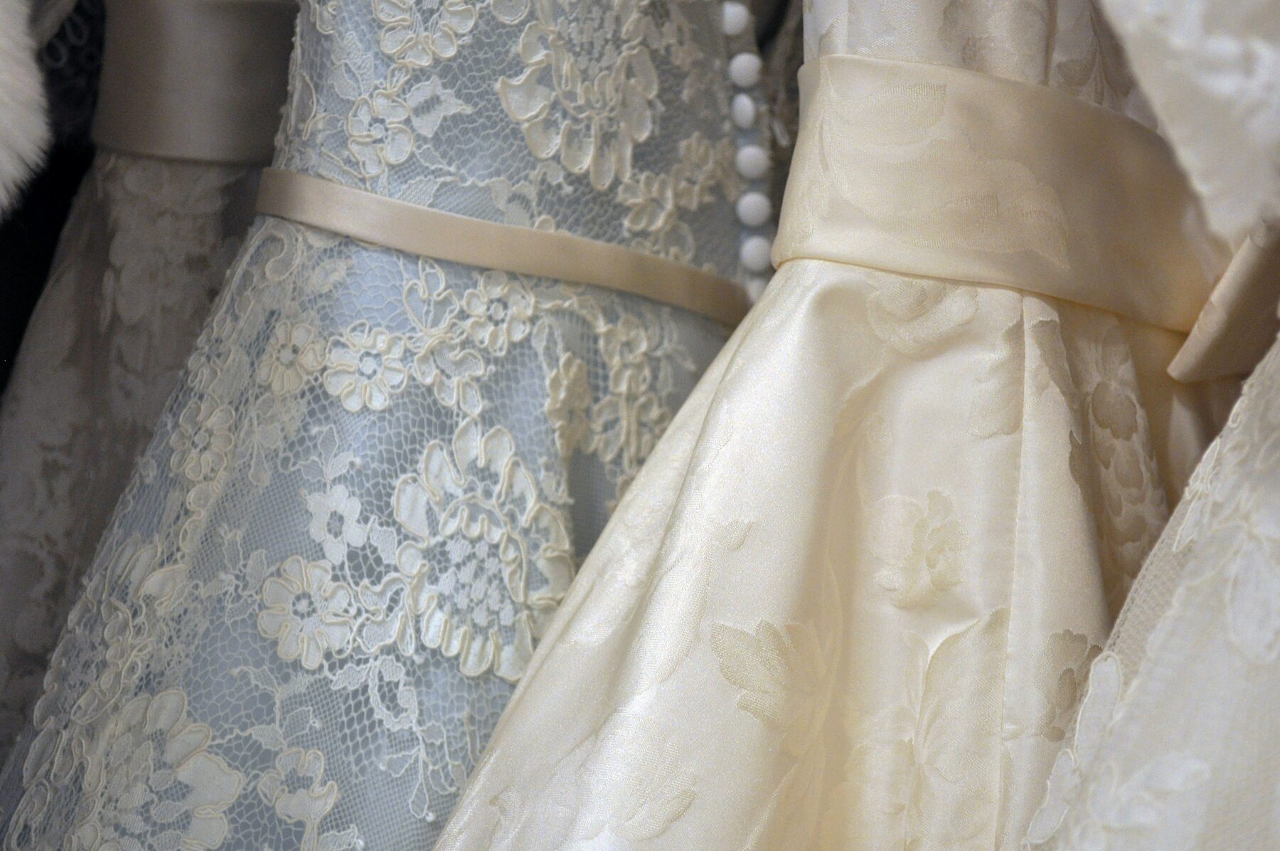10 Secrets To Nabbing Gorgeous Wedding Gowns At Good Prices