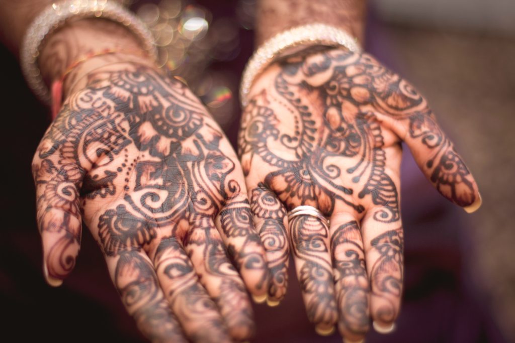 henna tattoos wedding entertainment