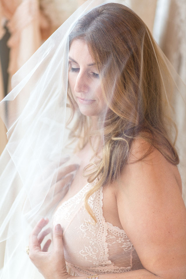 A modern and elegant bridal boutique boudoir shoot in San Diego | Cavin Elizabeth Photography: http://cavinelizabeth.com