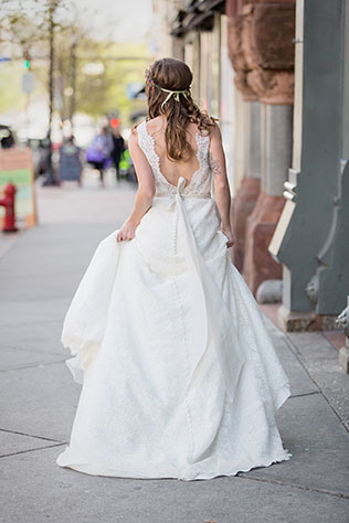 A sweet bridal inspiration shoot with an English Mastiff | Erin Costa Photography: http://erincostaphoto.com