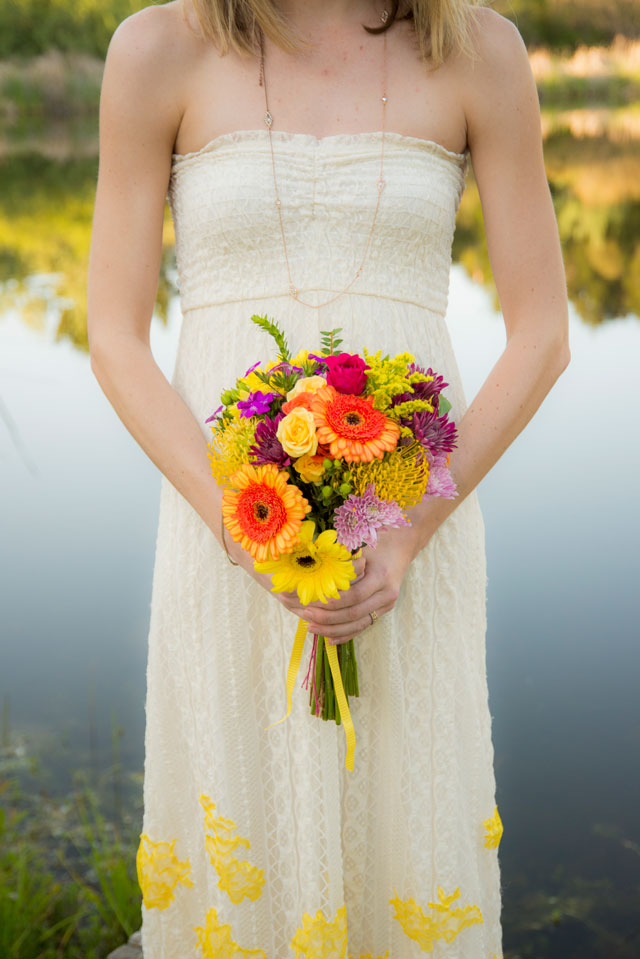 A bridal inspiration shoot at sunset with vibrant citrus colors and bohemian flair | ShootAnyAngle Wedding Photography: http://shootanyangle.com/weddings