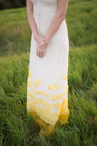 A bridal inspiration shoot at sunset with vibrant citrus colors and bohemian flair | ShootAnyAngle Wedding Photography: http://shootanyangle.com/weddings