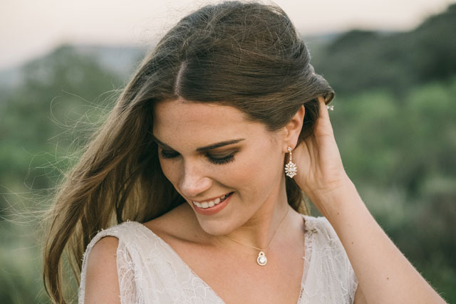 Simple, elegant and ethereal spring bridal inspiration against a natural landscape by Taylor Abeel Photography