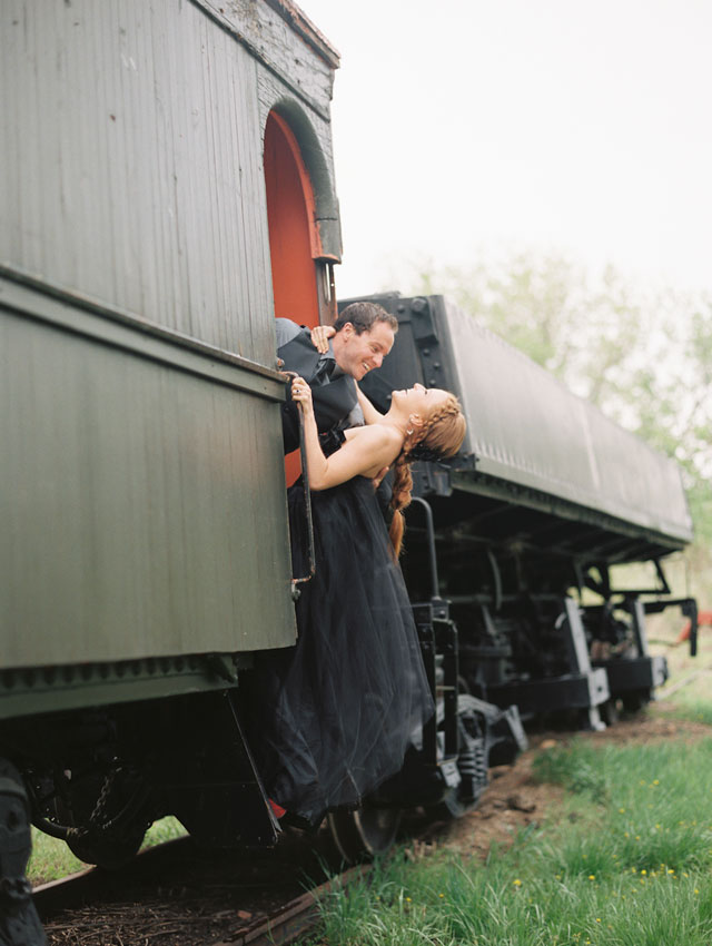 A wedding styled shoot inspired by Tris & Four's romance in Divergent | Ali & Garrett Wedding Photographers: aliandgarrett.com