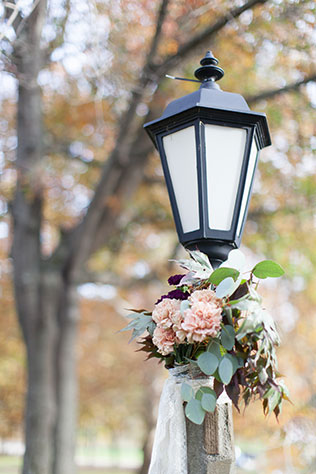 An elegant and organic fall outdoor wedding styled shoot | Andrew Smith Photography: http://andrewsmithweddings.com