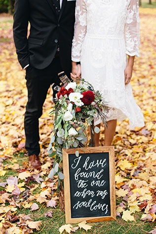 A romantic autumn wooded wedding inspiration shoot with vintage details by Bear & Sparrow Photography