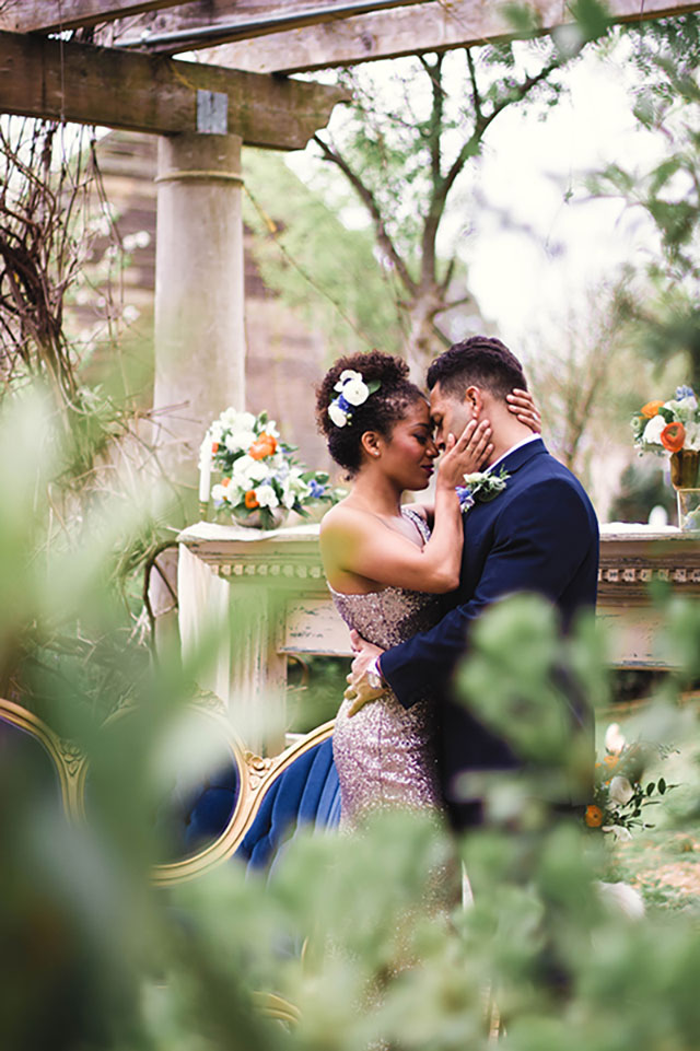 A timeless styled elopement inspiration at Deer Creek featuring a rich royal blue palette accented by gold and blush by Bloom Photography and Tan Weddings & Events