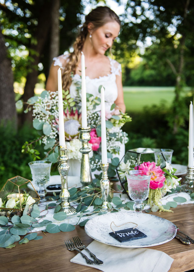 A Fixer Upper styled wedding shoot inspired by the HGTV show with a bar, an outdoor greenhouse and a shiplap cake by Daisy Photography