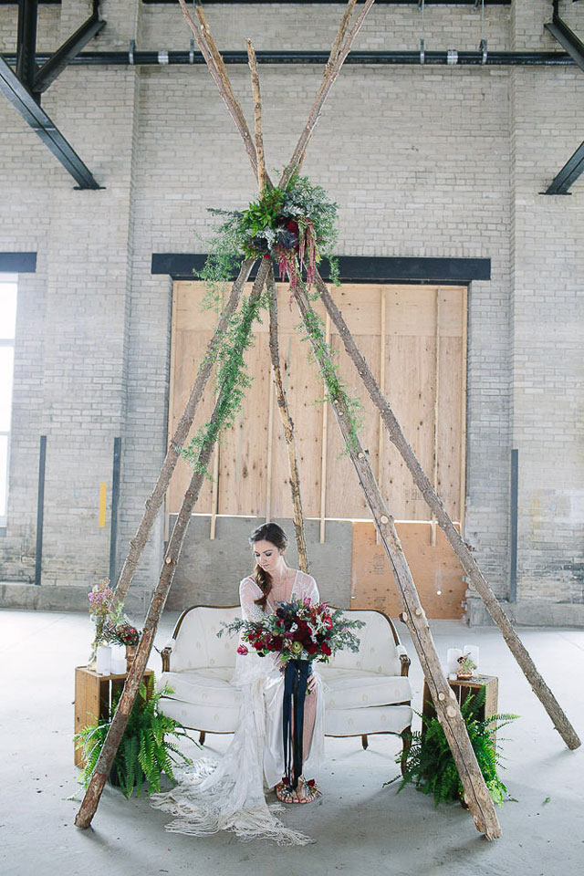 This We Own The Night wedding styled shoot evokes the feeling of a boho city elopement with romantic and natural details | Ellen Ashton Photography