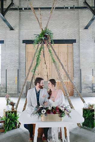This We Own The Night wedding styled shoot evokes the feeling of a boho city elopement with romantic and natural details | Ellen Ashton Photography