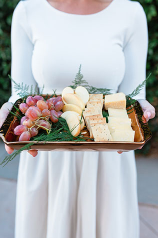 Modern and earthy wedding inspiration for winter with a crisp white, red and blue palette by Emily Pine
