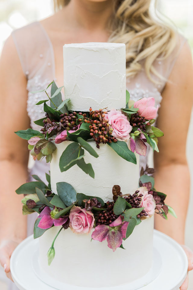 Beauty in the Hedges is a feminine and romantic styled shoot with lavender and blush hues and an eclectic vibe by Oh! Such Style and Sweet Events Photography