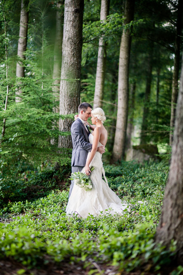 A nature-inspired styled shoot in the mountains of Washington with green and ivory details | Genesa Richards Photography: www.genesarichards.com