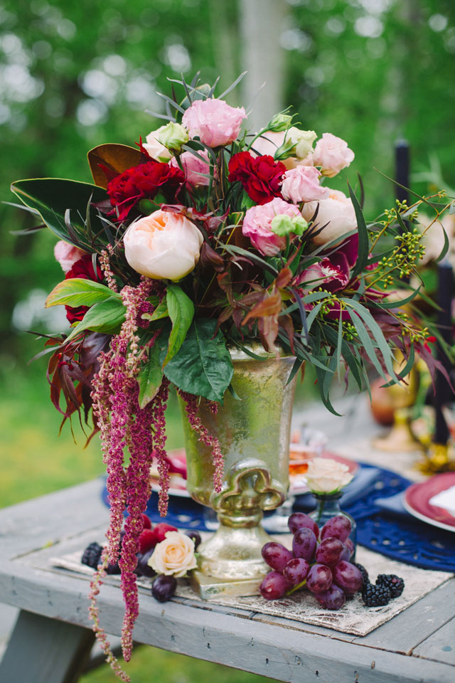 A vintage autumn styled shoot inspired by marsala, the Pantone color of the year | Gwen Ewart Photography: http://www.gwenewart.com