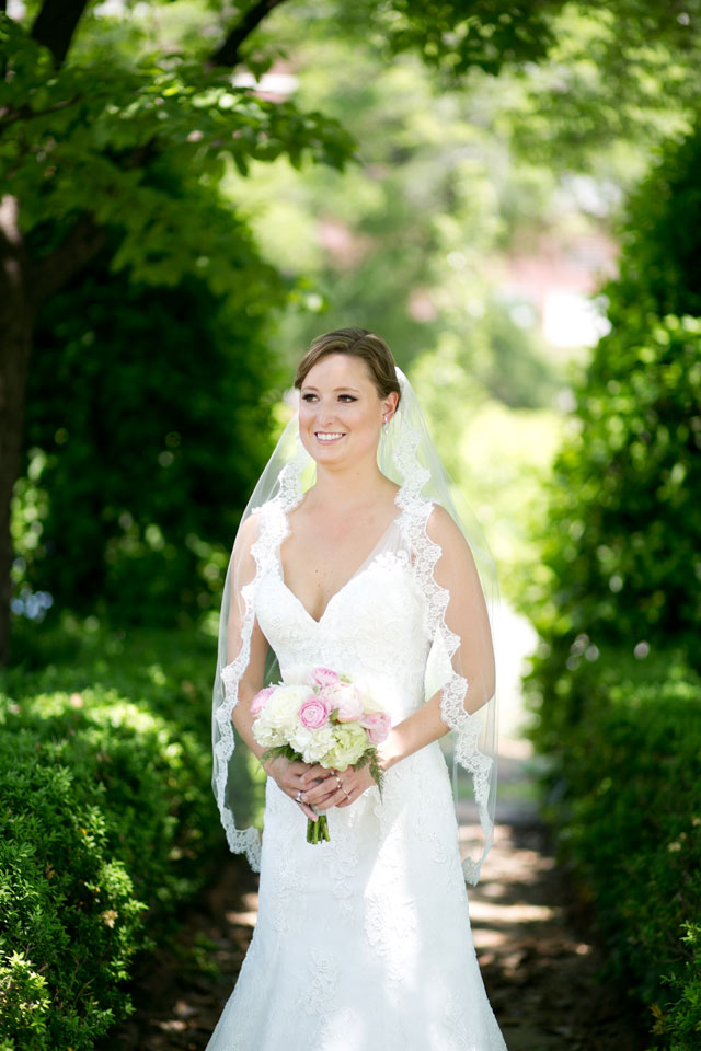 The bride's Historic Columbia bridal portraits were especially meaningful because her parents were married there 25 years ago // photo by Holly Graciano Photography: http://www.hollygraciano.com || see more on https://blog.nearlynewlywed.com