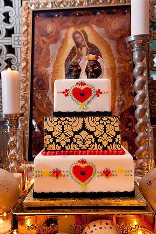 A vibrant calavera (sugar skull) wedding inspiration shoot at the Maitland Art Center // photos by In Style Imagery: http://www.InStyleImagery.com || see more on https://blog.nearlynewlywed.com