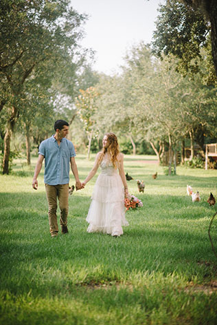 A post-wedding wild hearts love shoot filled with whimsy and natural beauty // photo by Jessi Field Photography: http://www.iamjessifield.com || see more on https://blog.nearlynewlywed.com