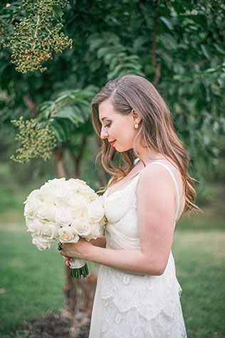A vintage bridal portrait session at the bride's childhood home in Oklahoma | Kristina Gaines Photography: kristinagainesphotography.com