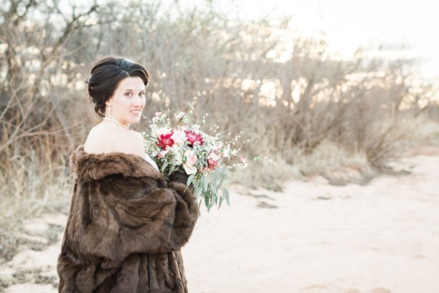An Oklahoma riverbank wedding inspiration shoot with mother nature as its muse by La Belle Bella Photography