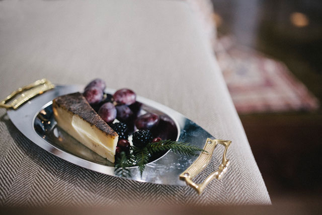A lavish and painterly Vermeer's Window wedding inspiration shoot by Made to Be Mine
