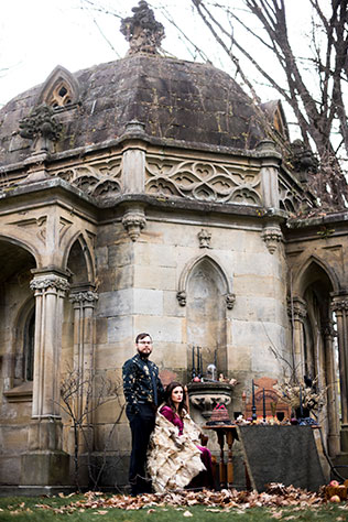 A late fall gothic Renaissance styled shoot featuring glam velvet, dried flowers and autumn harvest fruits by Mandy Fierens and Quelcy Kogel