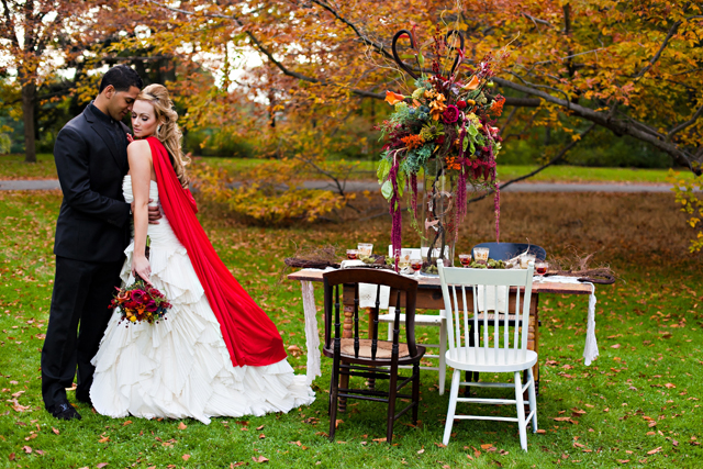 Fall wedding inspiration with Little Red Riding Hood and her wolf // photos by Nicole Chan Photography: http://www.nicolechanphotography.com || see more at: https://blog.nearlynewlywed.com/wedding-inspiration/little-red-riding-hood-fall-wedding-inspiration/