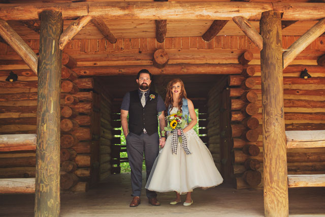 A rustic and woodsy cabin wedding inspiration shoot by Poppy La'Rue Photography and Tailored Events
