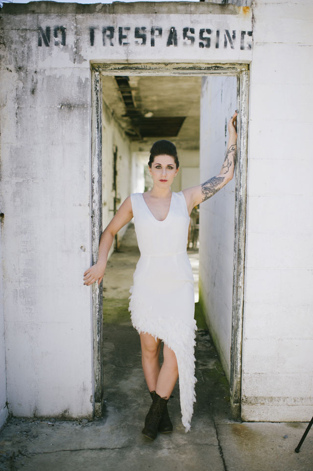 A dark and edgy rock and roll wedding styled shoot with skulls and snakes // photo by Rach Lea Photography: http://www.rachleaphoto.com || see more on https://blog.nearlynewlywed.com