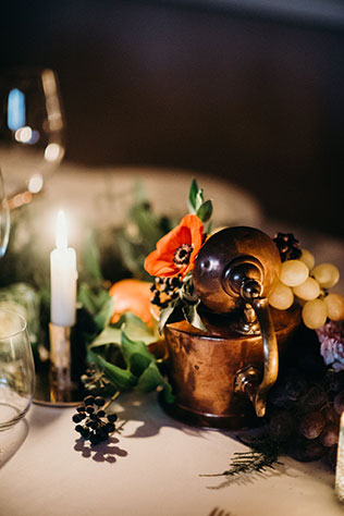 A styled winter wedding in the Venetian countryside with a warm palette and candlelit details by Serena Genovese
