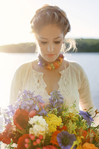 A 1960s picnic elopement styled shoot on Lake Galena inspired by the Point of Tranquility by Shunkwiler Photo and Julie D'Agostino Designs