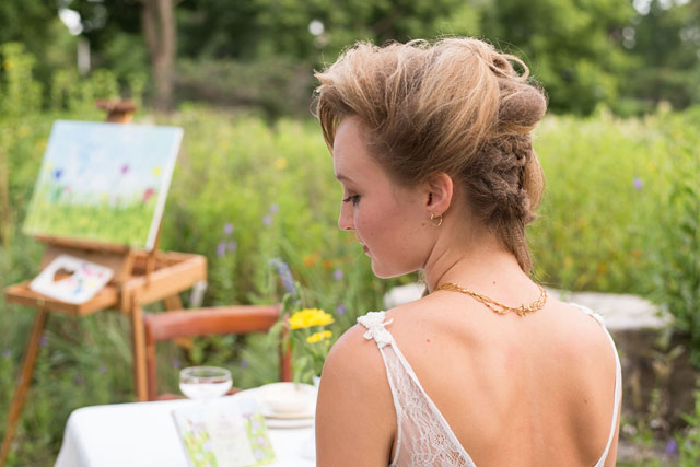An artistic bridal styled shoot in Chicago with painting and wildflowers | Tennile Sunday Photography: http://tennilesunday.com