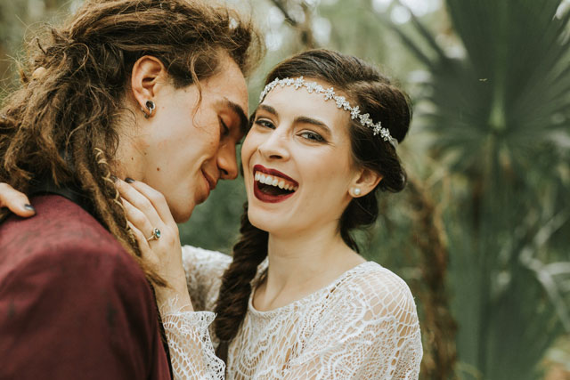 An inspiring Southern romance styled shoot in Florida featuring vintage style by the Portos