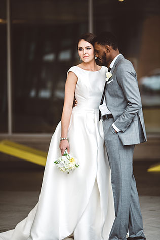 A modern art hotel wedding styled shoot in Denver with chic details and a simple yet sophisticated palette by The Unfound Door