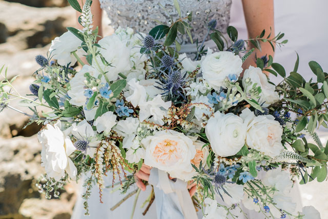 A stunning organic coastal wedding styled shoot inspired by the simple beauty of the sea by Vanessa Velez