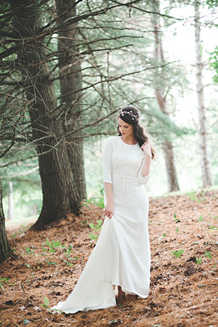 Pittsburgh-area wedding photographer La Candella Weddings shares five important reasons every bride should have professional bridal portraits | lacandellaweddings.com