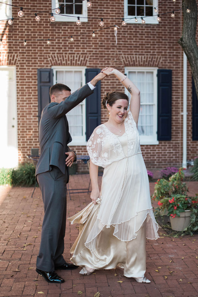 A charming autumn roaring 20s wedding in Baltimore by Anne Casey Photography
