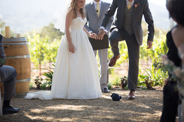 A rustic yet elegant wine country wedding at Hamel Family Wines | Bergreen Photography: bergreenphotography.com