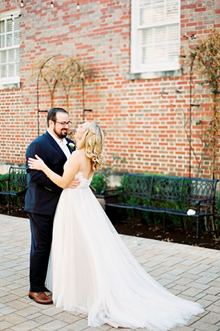 A traditional and classic Southern wedding at the Texas Women's Federation by Brittany Jean Photography and Eclipse Event Co.