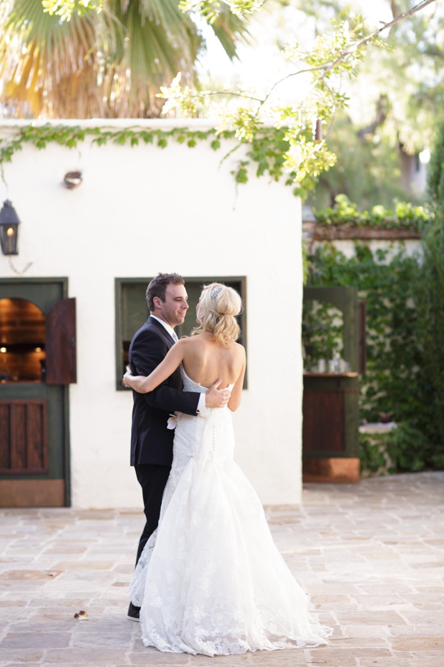 A stunning summer DIY wedding at a Spanish-style villa by BrittRene Photo || see more on blog.nearlynewlywed.com