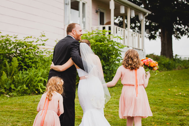 A charming summer wedding in coral at a farmhouse in the Finger Lakes | Calypso Rae Photography: http://www.calypsoraephotography.com