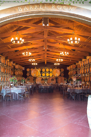 A romantic and elegant jewel-toned winery wedding at Ponte Winery in Temecula // photos by Camarie Photography: http://camarie-photography.com || see more at: https://blog.nearlynewlywed.com/real-couples/weddings/jewel-toned-southern-california-winery-wedding