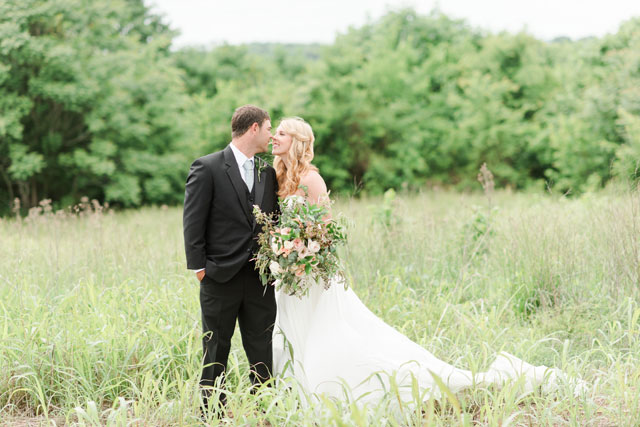 A rustic and elegant Kentucky Derby themed wedding at a barn in North Carolina by Candi Leonard Photography