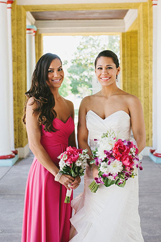A chic ivory and pink wedding with Mexican heritage in St. Louis // photos by Carretto Studio Photography: http://carrettophoto.com || see more on https://blog.nearlynewlywed.com