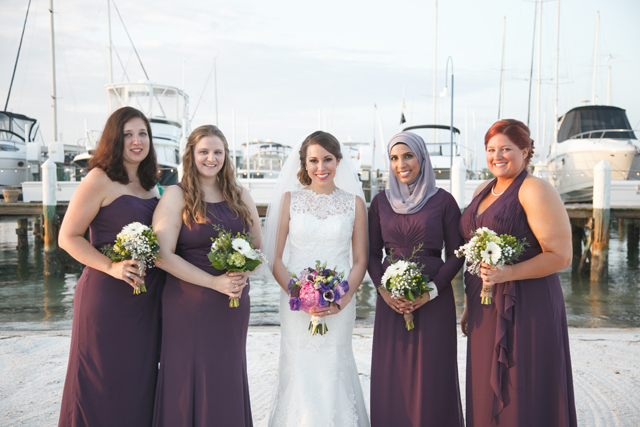 A chic seaside wedding with plum and pink details in St. Petersburg // photos by Carrie Wildes Photography: http://www.carriewildes.com || see more at: https://blog.nearlynewlywed.com/real-couples/weddings/chic-seaside-wedding-plum-pink/